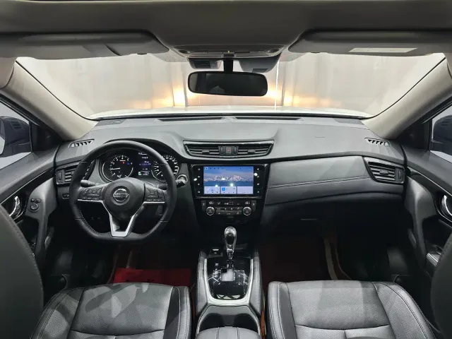 Nissan X-Trail — Фото автомобиля 10