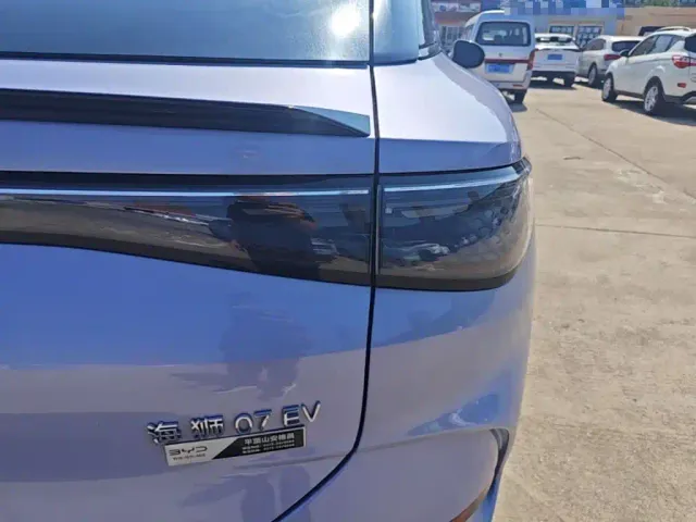 BYD Sealion 07 EV — Фото автомобиля 7