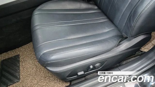Kia K8 K8 Hybrid — Фото автомобиля 30