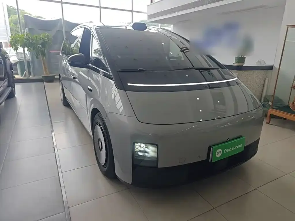Li Auto Li Auto MEGA 2024 Ultra — Фото автомобиля 3