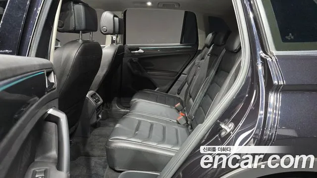 Volkswagen Tiguan Generation 2 — Фото автомобиля 12