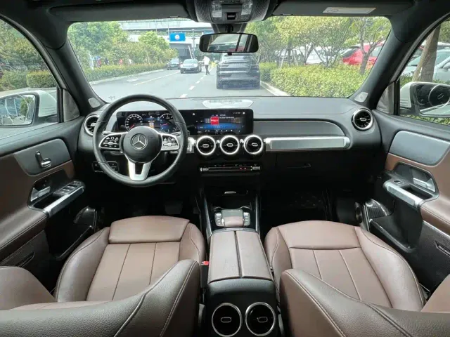 Mercedes-Benz GLB-Class — Фото автомобиля 10