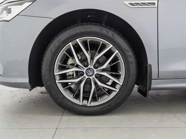 BYD Qin PLUS — Фото автомобиля 17