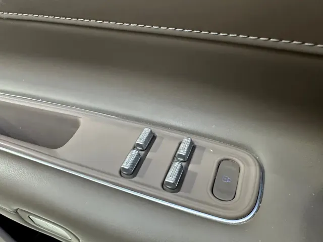 AITO Wenjie AITO M9 2025 Range Extender Max 52kWh 5-Seater — Фото автомобиля 23