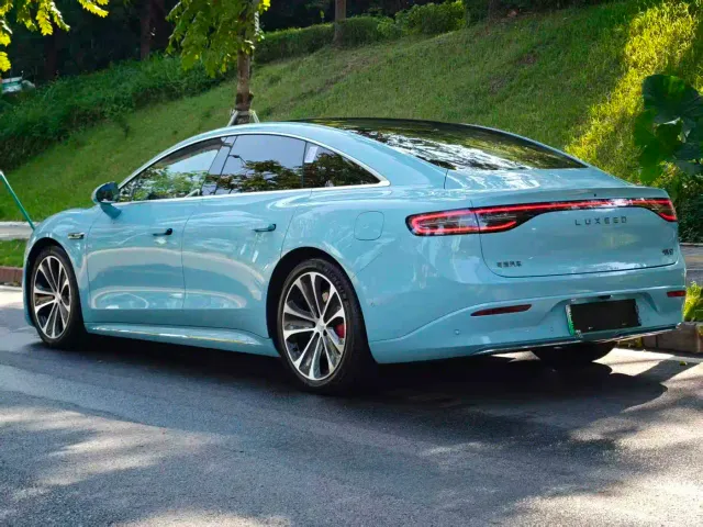 Luxeed S7 — Фото автомобиля 3