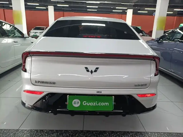 Wuling Starlight — Фото автомобиля 5