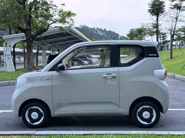 Wuling Hongguang Mini EV — Фото автомобиля 4