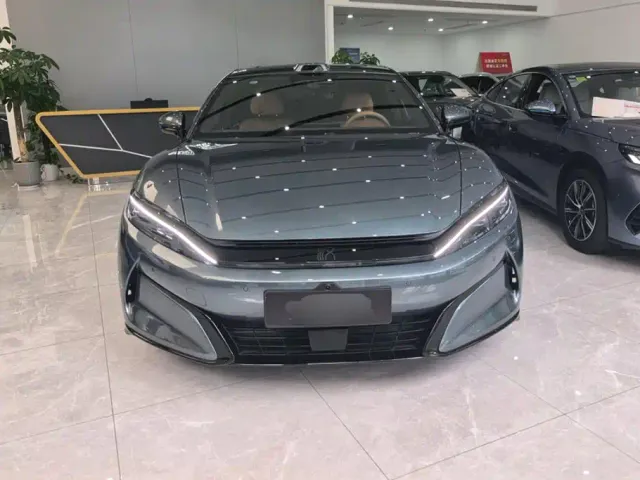 BYD Han L — Фото автомобиля 2