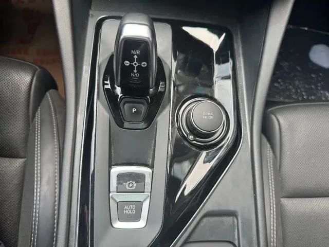 Lynk & Co Lynk & Co 03 2022 1.5TD DCT Power Pro — Фото автомобиля 15
