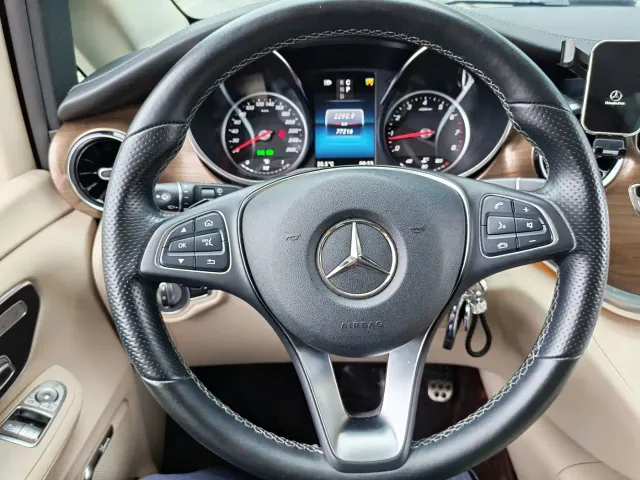 Mercedes-Benz V-Class — Фото автомобиля 9