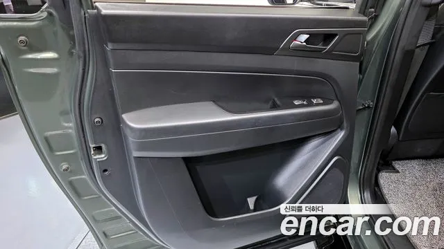KG_Mobility_Ssangyong Rexton Новый Rexton Sport Khan Дизель 2.2 4WD — Фото автомобиля 25