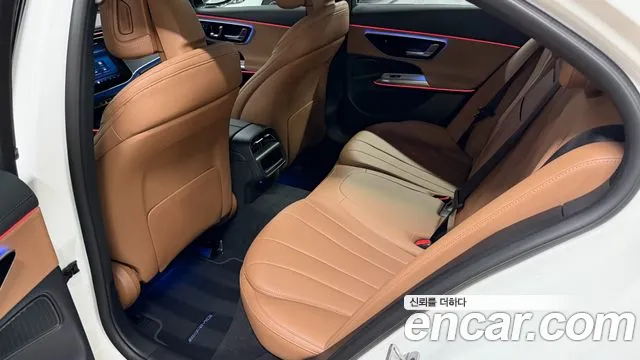 Mercedes-Benz E-Class W214 — Фото автомобиля 11