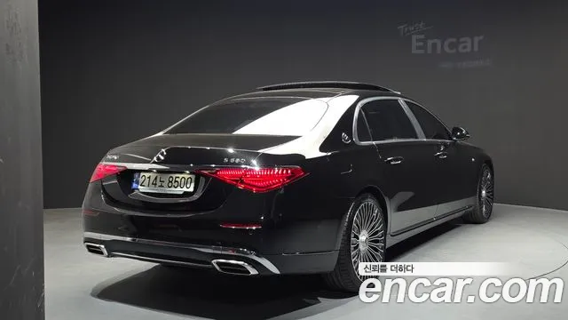 Mercedes-Benz S-Class — Фото автомобиля 2