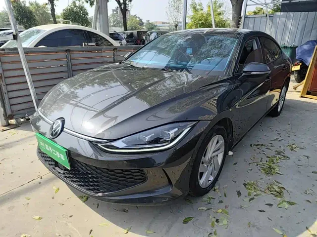 Фотография автомобиля — Volkswagen Lamando