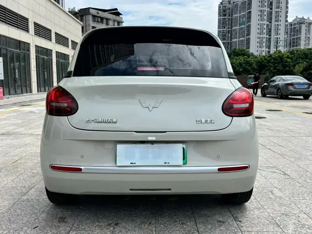 Wuling Bingo — Фото автомобиля 8
