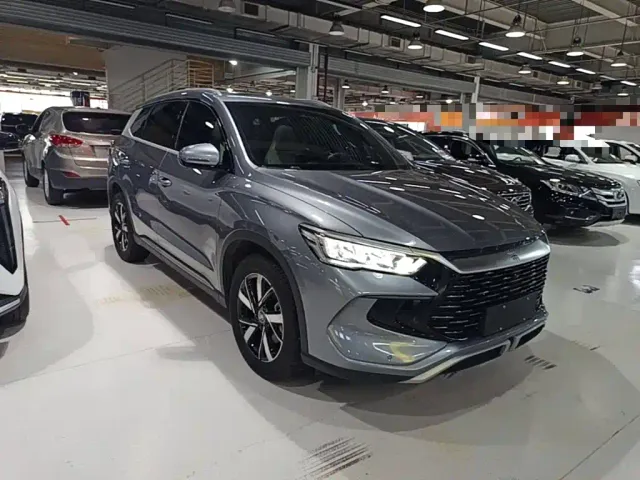 BYD Song Pro — Фото автомобиля 3