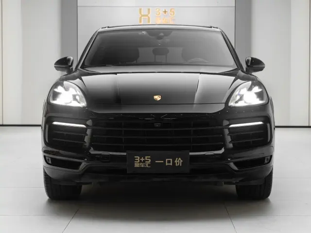 Porsche Cayenne — Фото автомобиля 8