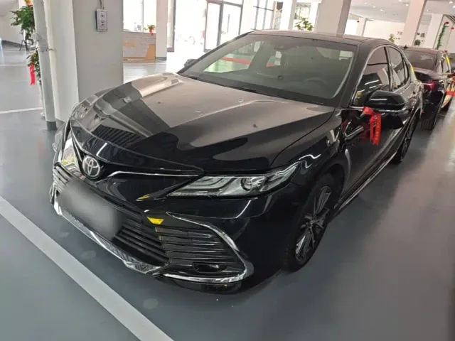 Фотография автомобиля — Toyota Camry