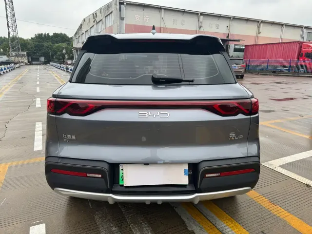 BYD Yuan UP — Фото автомобиля 5