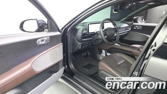 Hyundai Ioniq 6 — Фото автомобиля 10