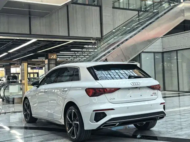 Audi A3 — Фото автомобиля 5