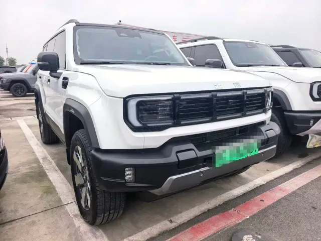 BAIC BJ40 — Фото автомобиля 2