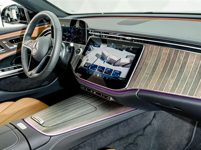 Mercedes-Benz E-Class — Фото автомобиля 18