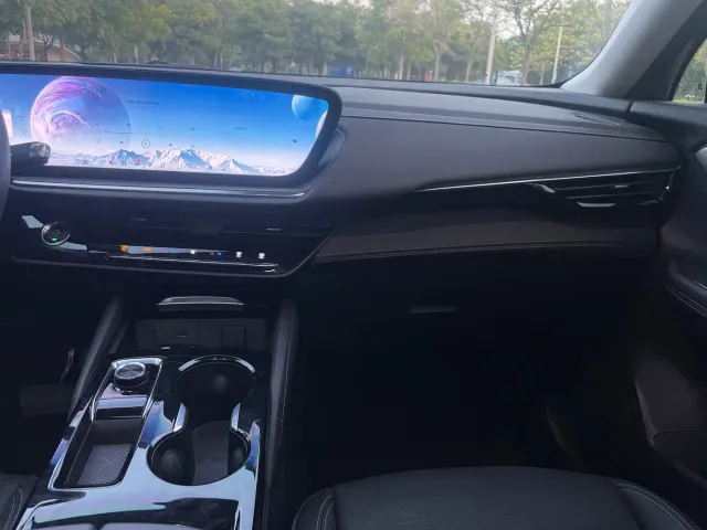 Buick Envision S — Фото автомобиля 16