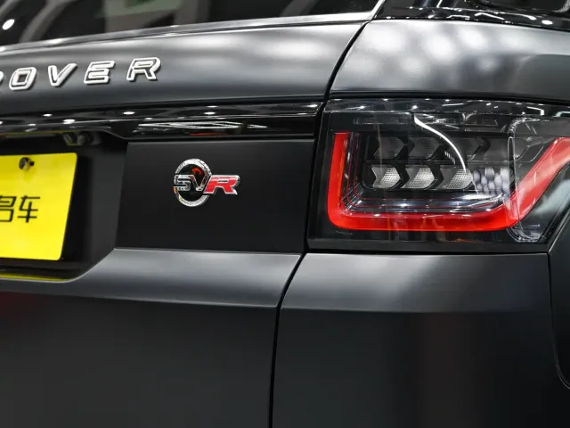 Land Rover Range Rover Sport — Фото автомобиля 7
