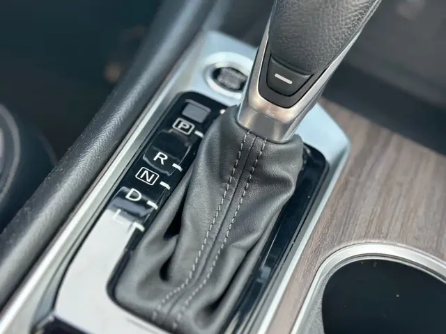 Nissan Teana — Фото автомобиля 20