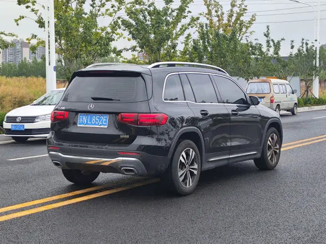 Mercedes-Benz GLB-Class — Фото автомобиля 4