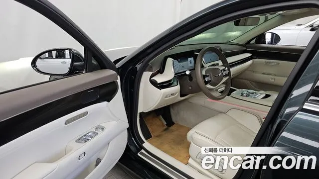 Genesis G90 Бензин 3.5 турбо AWD — Фото автомобиля 10