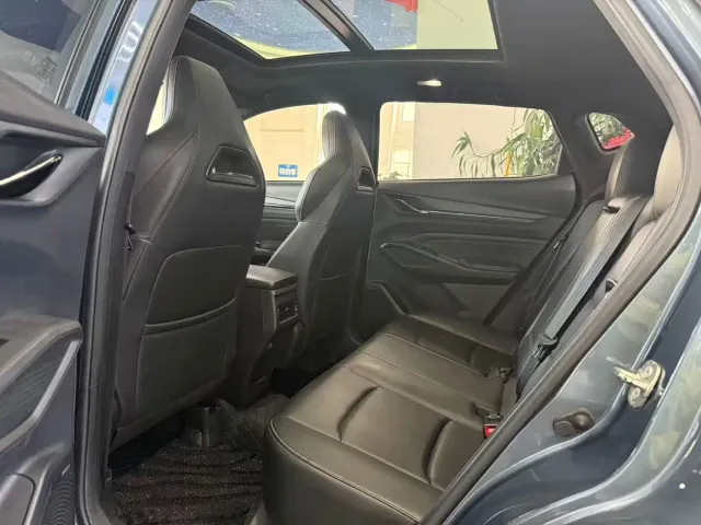 Changan X5 Plus — Фото автомобиля 6