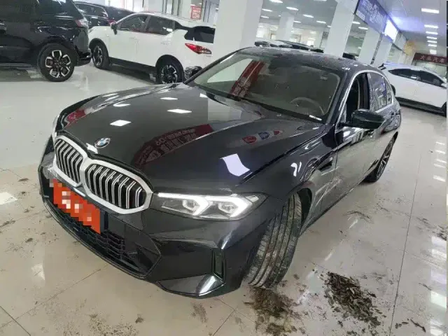 Фотография автомобиля — BMW 3 Series