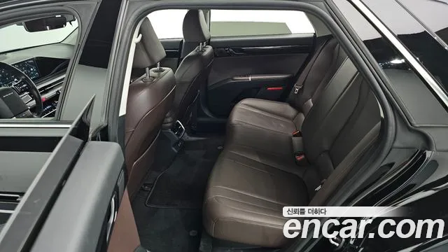 Hyundai Grandeur Grandeur (GN7) — Фото автомобиля 12