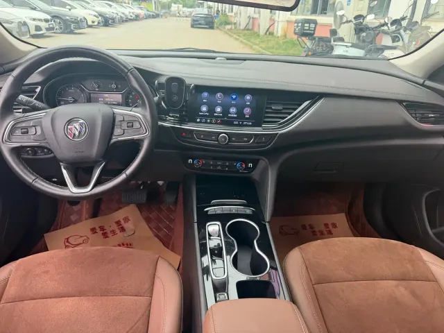 Buick Regal — Фото автомобиля 13