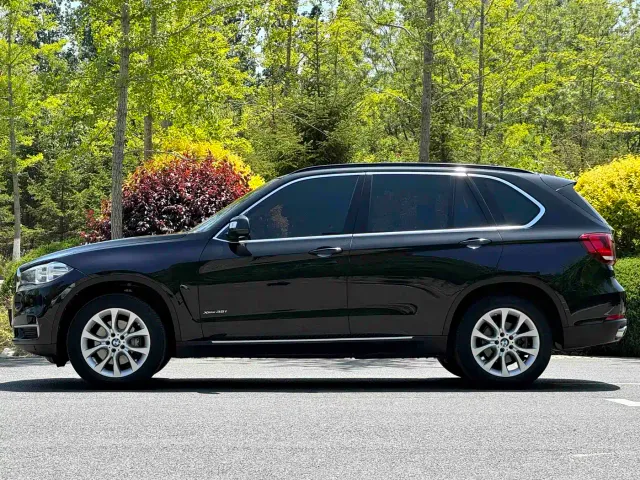 Porsche Cayenne — Фото автомобиля 10