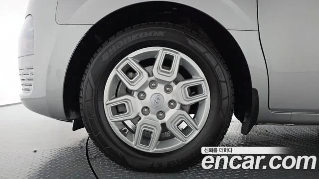Hyundai Staria — Фото автомобиля 5