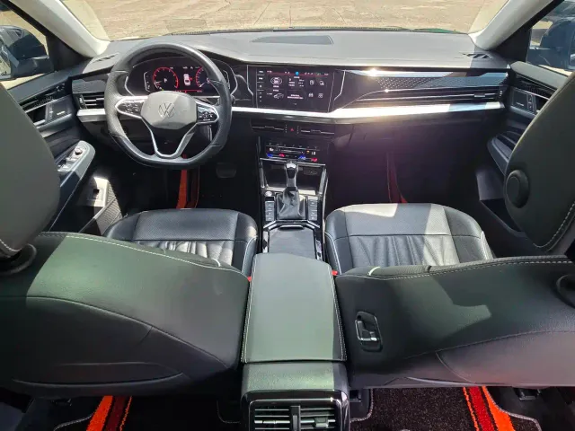 Volkswagen Passat — Фото автомобиля 9