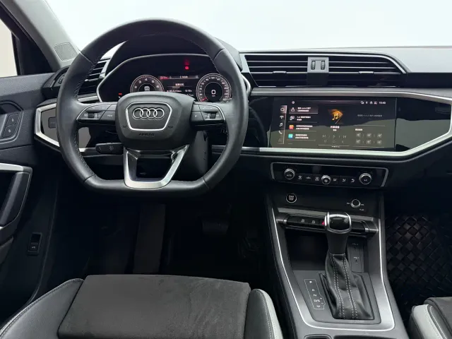 Audi Q3 — Фото автомобиля 9
