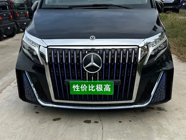 Mercedes-Benz V-Class — Фото автомобиля 2