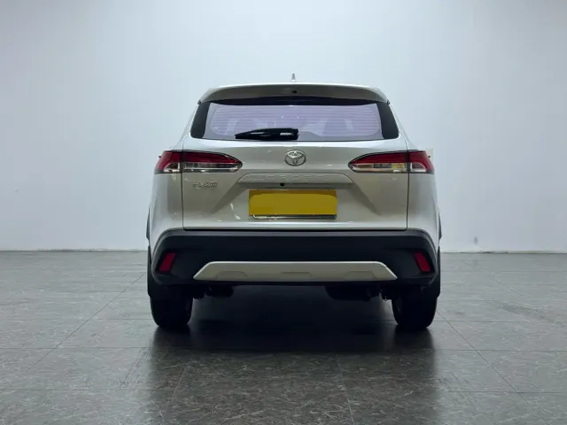 Toyota Corolla Cross — Фото автомобиля 4