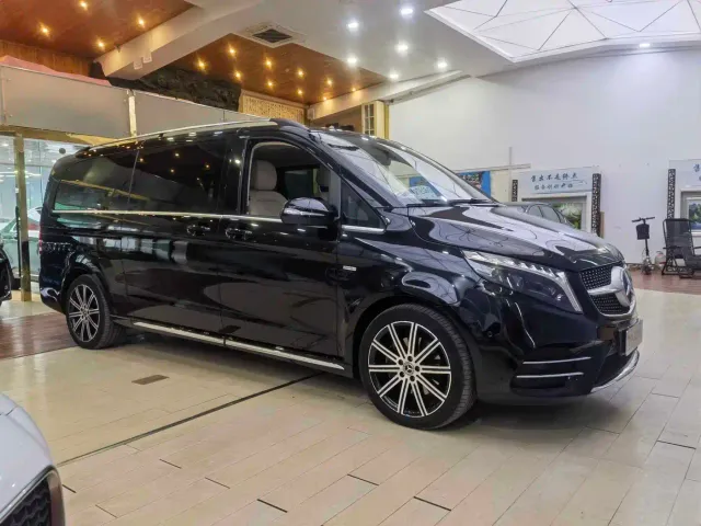 Mercedes-Benz V-Class — Фото автомобиля 3