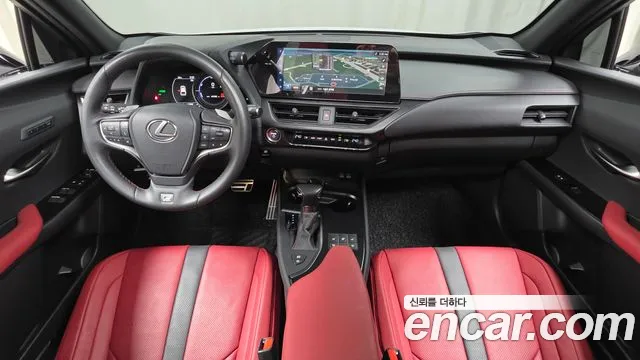 Lexus UX — Фото автомобиля 7