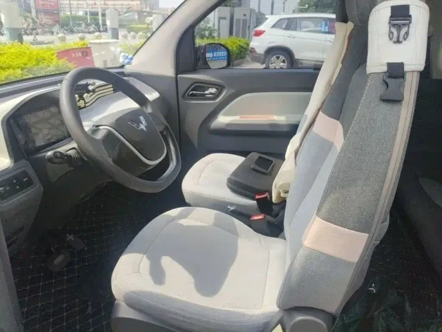 Wuling Hongguang Mini EV — Фото автомобиля 11