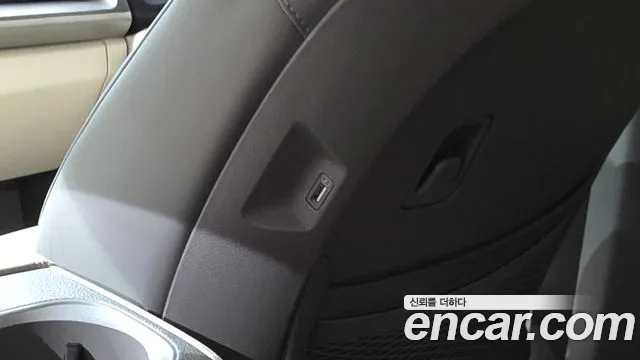 Kia Canival Carnival 4 поколение Бензин 9 мест Prestige — Фото автомобиля 28