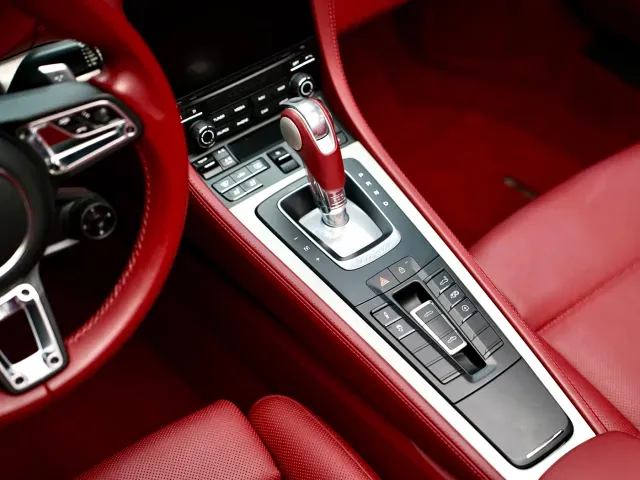 Porsche 718 — Фото автомобиля 14
