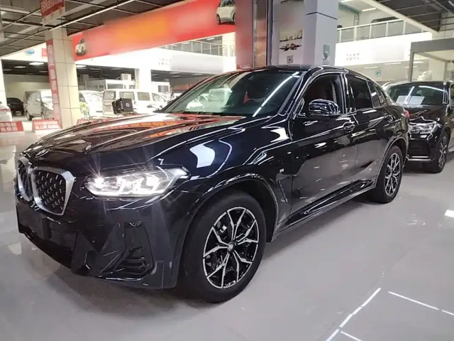 Фотография автомобиля — BMW X4