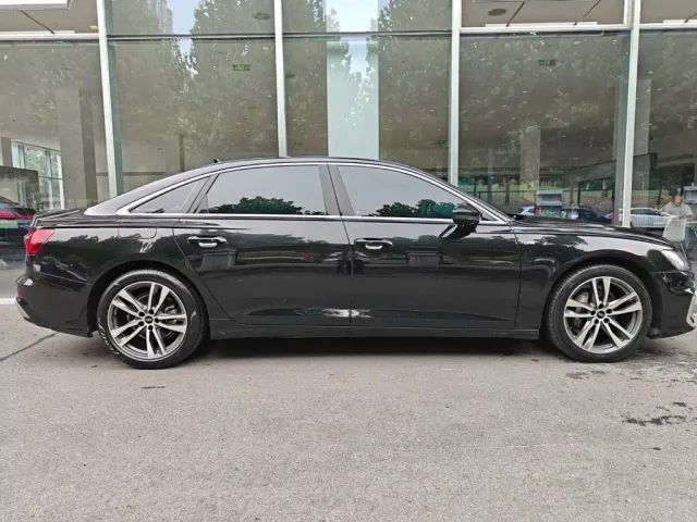 Audi A6L — Фото автомобиля 3