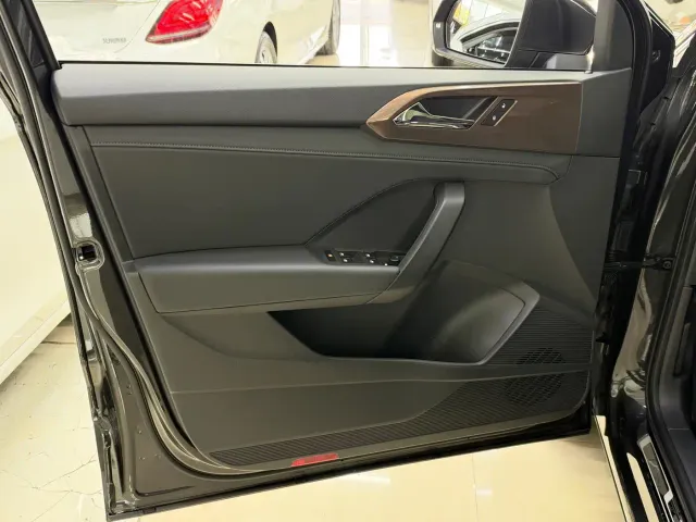 Volkswagen Tharu — Фото автомобиля 15